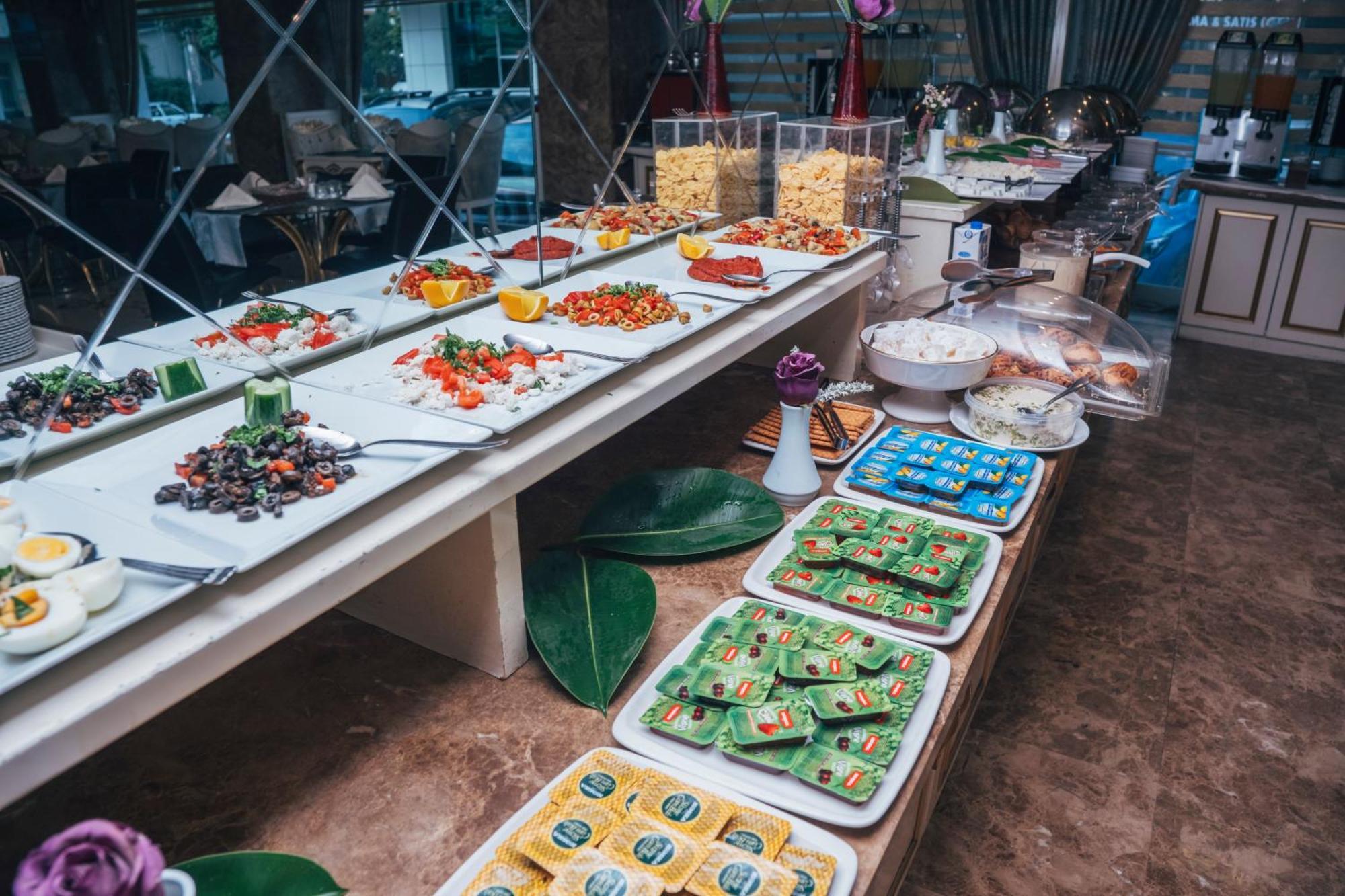 Royal Mersin Otel Luaran gambar