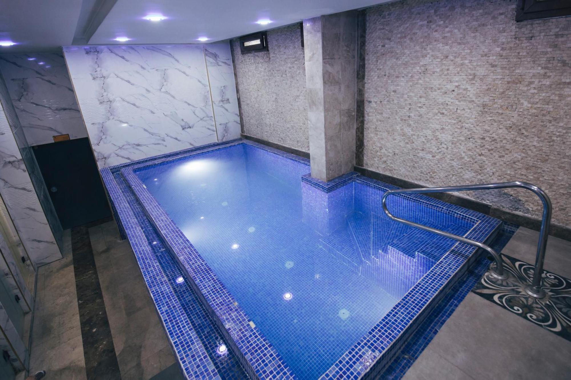Royal Mersin Otel Luaran gambar